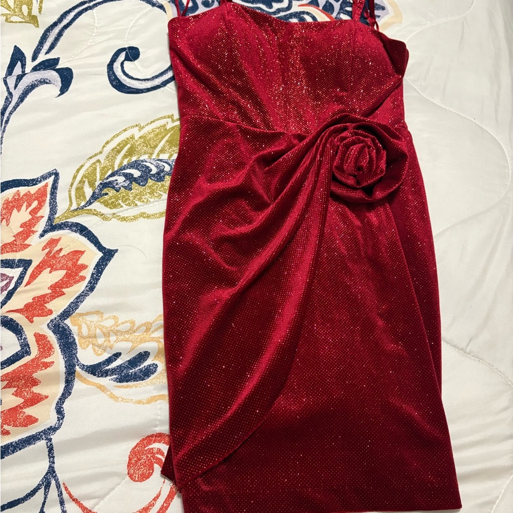 Elegant Red Evening Dress